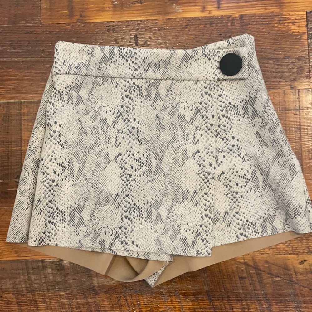 snake skin skort
